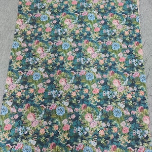 Tela jacquard de rosas vintage, tela de flores vibrantes y coloridas, tela para sofá, tela para camino de mesa, tela para chaleco, tela para vestido retro. imagen 12