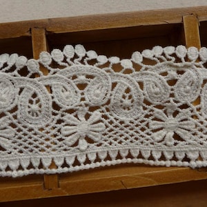 Antique Style Beige Cotton Lace Embroidery Lace Trim Bridal Doll Dress Costumes Crafts Sewing 2.87&quot; wide, By 1 Yard