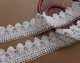 Jolie garniture en dentelle de coton blanc cassé, garniture de dentelle festonnée de style vintage, 2 pouces de large, par 2 verges