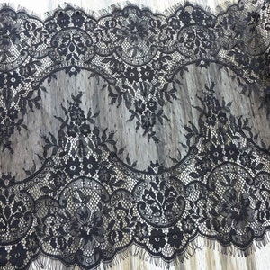 Garniture festonnée en tissu floral noir avec dentelle de cils, pour chemin de table, 16 pouces de large, par 3 yards