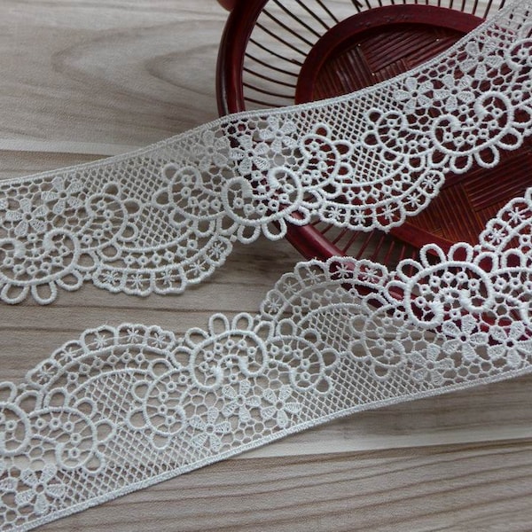 Off White Floral Lace, Crochet Lace Trim, Guipure Lace for Weddings, Dress, Jewelry, Bracelet, Sewing, by 1 yard