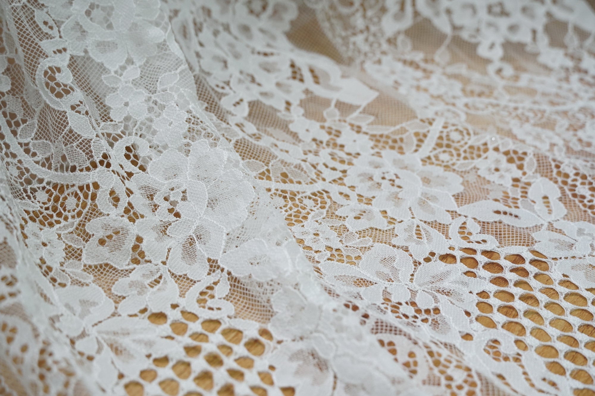 Soft White Chantilly Lace Natasha
