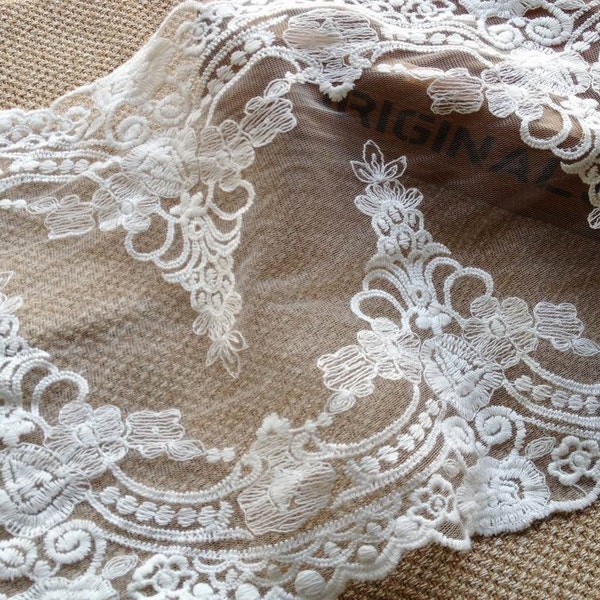 Garniture de dentelle vintage en off white Broded Mesh Lace Trim pour robe de mariée, costume, art altéré, par 1 yard
