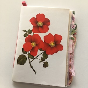 Love and Romance Junk Journal, handgemacht mit vintage Ephemera und vintage Spitze