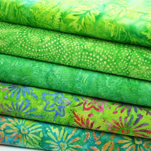 Bali Batiks Premium Cotton Fabric Craft Green colour 5 FQ Bundle FREE SHIPPING Batiks 9