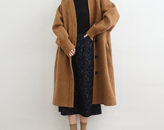 22602---Loose Boiled Wool V-neck Long Coat in Camel Color, Handmade by OOZZ