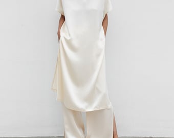 23812---Heavy Weight Mulberry Silk Charmeuse V Neck Tunic Top in Cream White, Silk Satin Aodai Gown