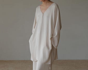23106---Summer Relaxed One-Piece Mulberry Silk Crepe V-neck Button Down Tunic Shirt,  Silk Sun-Protection Blouse