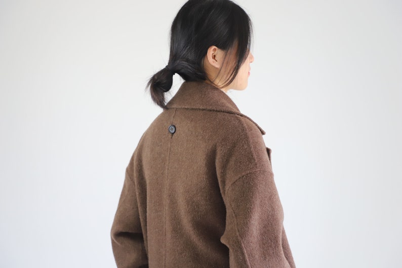 22159Multi-way Double-faced Alpaca Coat with Detachable Collar, Deep V-neck Premium Wool Coat, Women's Brown Winter Wool Coat image 3