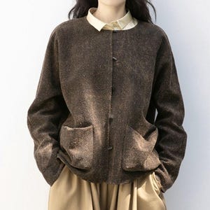 22901---Blusa de seda Mud Tussah, camisa minimalista de seda con botones, chaqueta de seda con cuello acampanado, hecha a mano por OOZZ