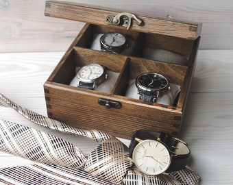 Wooden watch box for 4 watches. Watch case