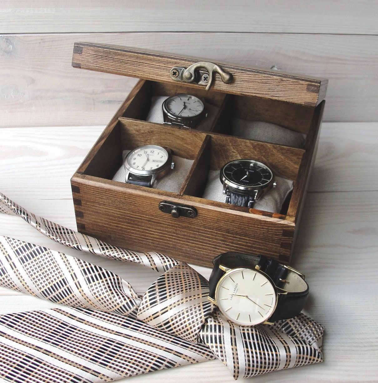 Sunix Caja de Relojes Hombre Madera, Soporte para Almacenamiento de  Exhibición de Relojes, Estuche Organizador de Relojes, Doble Capa, Tapa De  Vidrio : : Moda