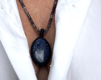 Sapphire necklace with a pretty blue agate stone