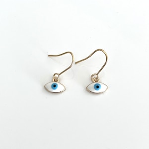 Paire de boucles d'oreilles oeil