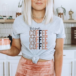 Aber zuerst, Kaffee PNG Leopard Sublimation Herbst Designs Mama Design Downloads DTG Drucke PNG Transparenten Hintergrund Sommer png