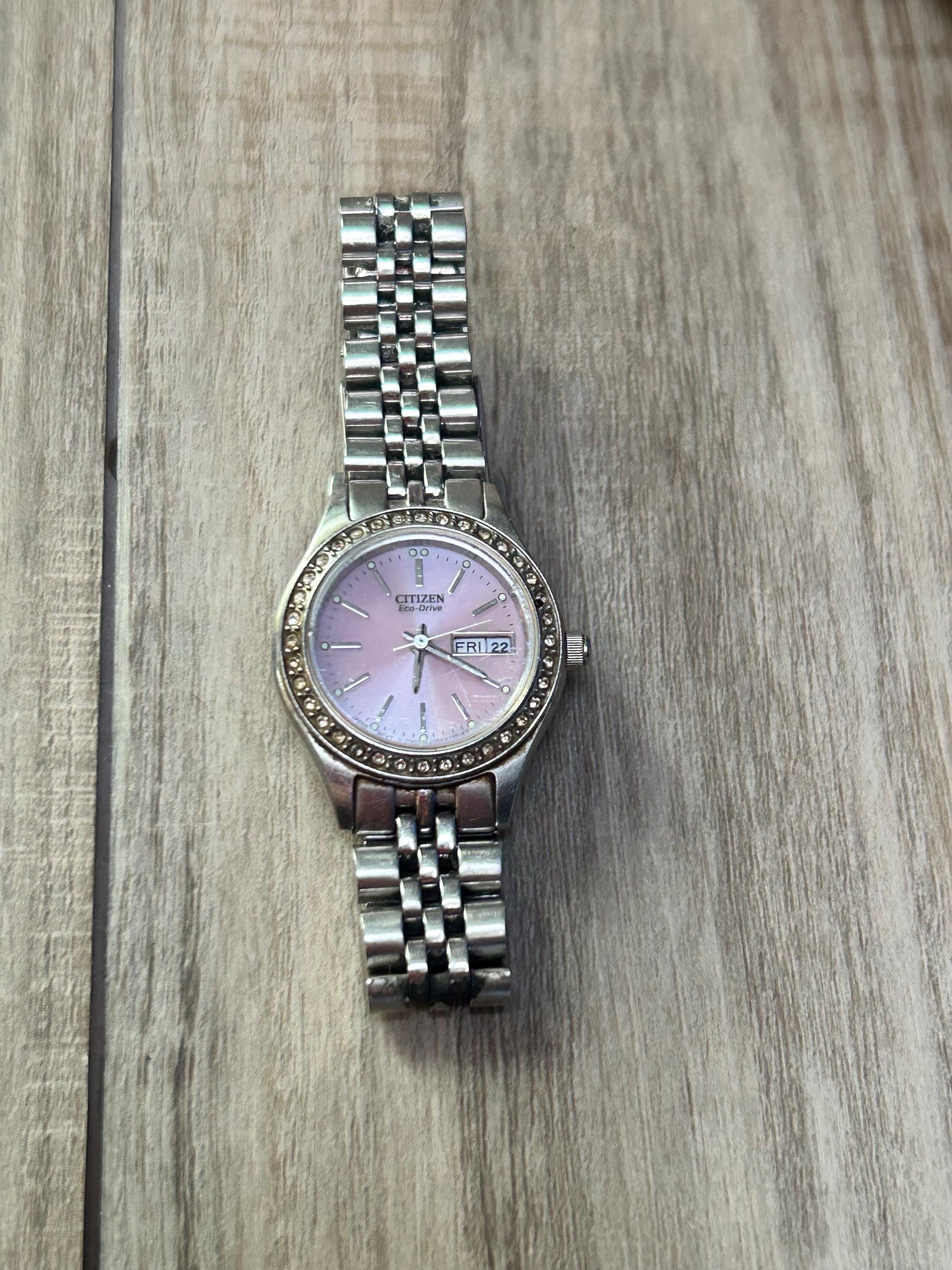 Vintage 1996 CITIZEN Eco Drive Pink Champagne Solar Powered Women\'s Quartz Watch Vintage 1996 CITIZEN Eco Drive Pink Champagne Solar Powered  main image 2