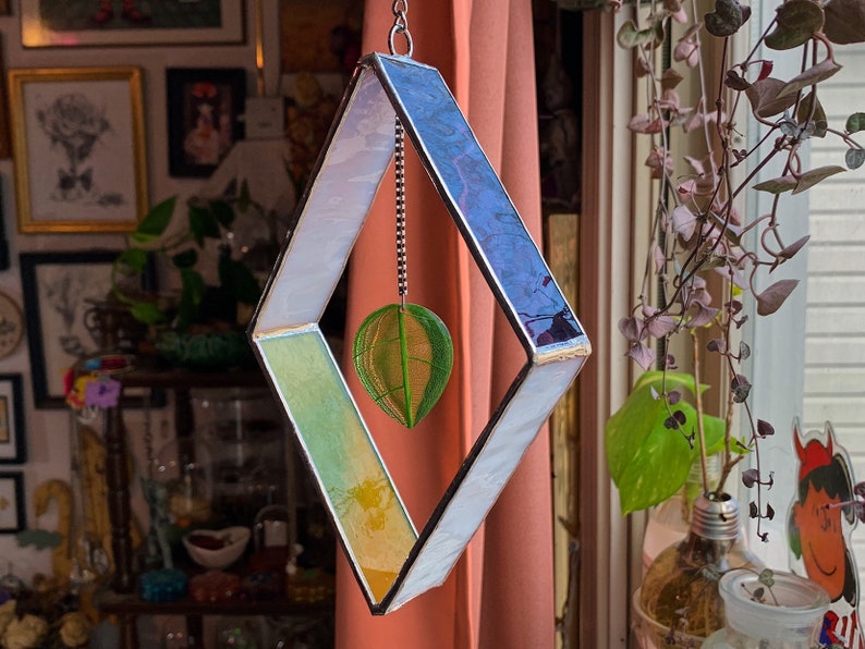leaf suncatcher glass art Geometric
