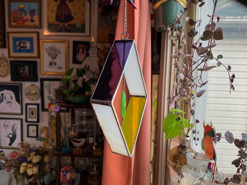 leaf suncatcher glass art Geometric