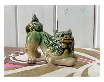 Vintage Pair of Jade Green Foo Dogs Shi Lions Mid Century circa 1960s - 10 cm