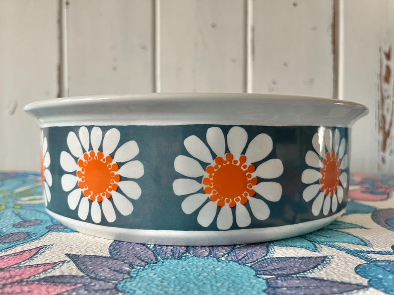 Large Figgjo Flint Turi Daisy Design Bowl 12322 Circa 1960 image 7