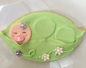 Decorated cookie - Pea in a pod ookie