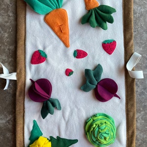 Windowsill Garden Dig & Flop Play Mat | Bunny Rabbit, Dog or Small Pet Toy | Snuflle Activity Mat | Boredom Buster | Mentally Stimulating