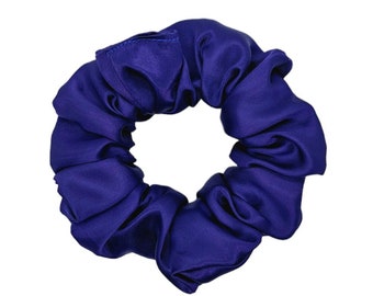 Royal Purple Satin Scrunchie, seidiges Haargummi, umweltfreundliches, nachhaltiges Baumwollaccessoire