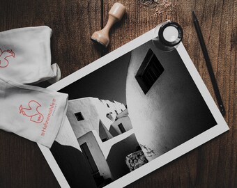 Stampa di architettura di Santorini: fotografia in bianco e nero dell'isola greca