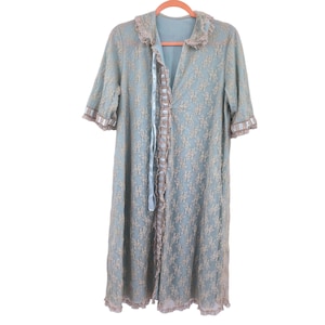 Vintage Miss Glamour lace snap front robe size 34 robins egg blue midi