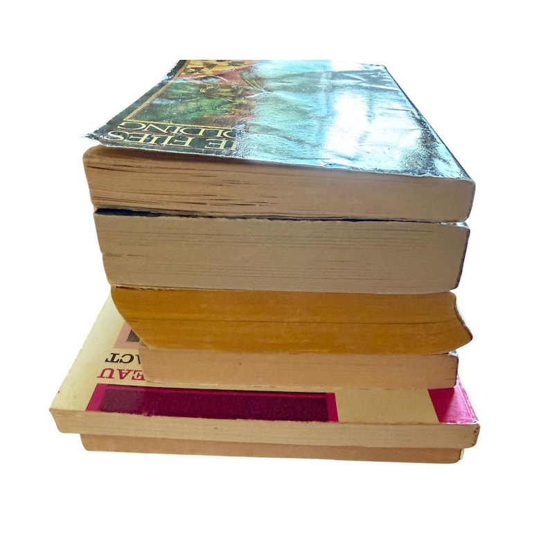 Classic Literature Book Lot Lord of the Flies Odyssey Fountainhead 6 Paperback image 15