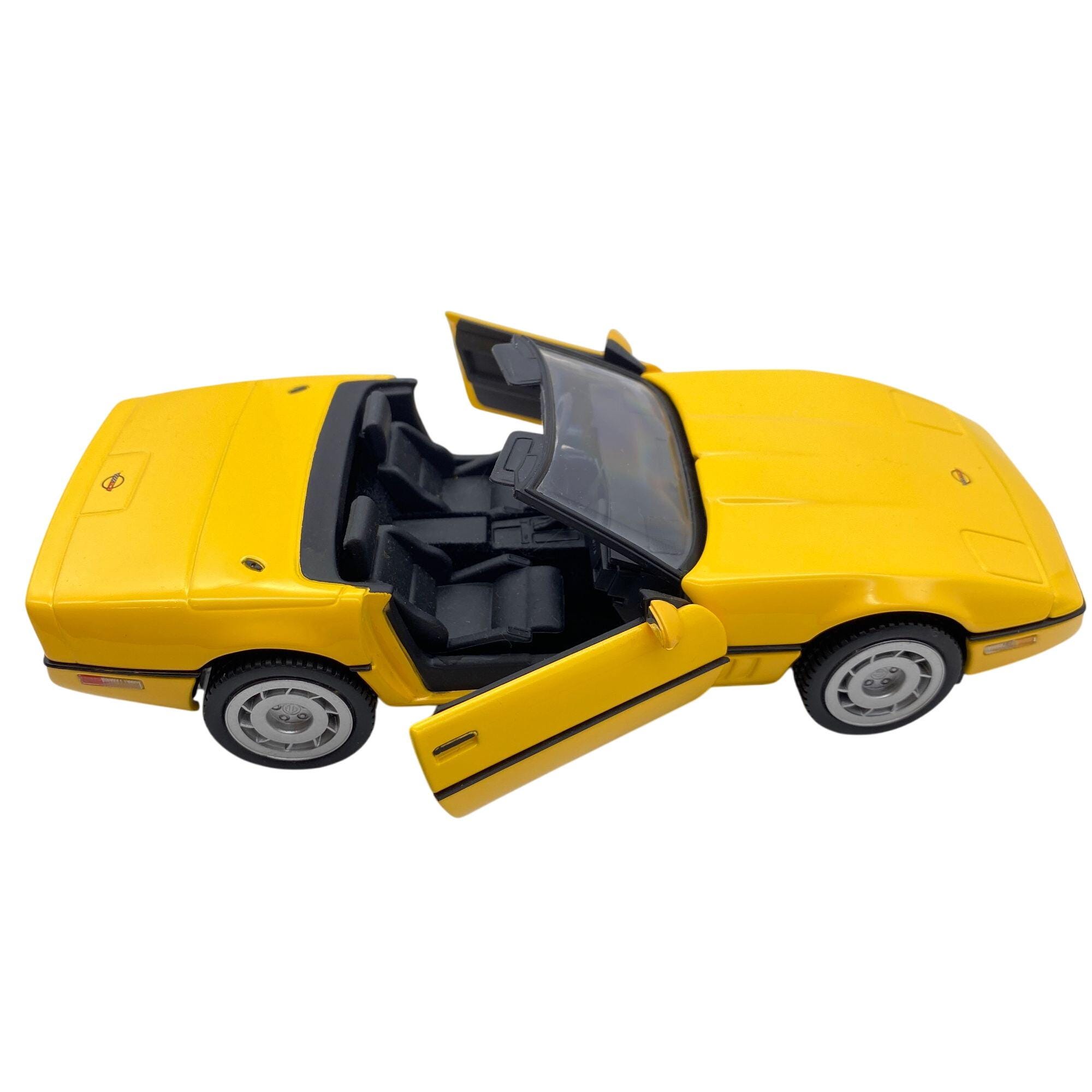 Franklin Mint 1:24 1986 First C4 Corvette Convertible W