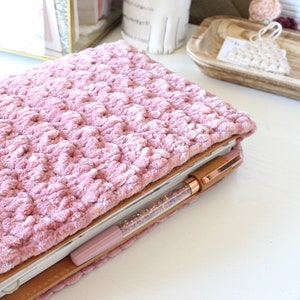 A5 Side-loading crochet planner pouch