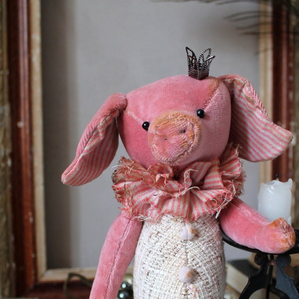 Poupée cochon rose velours style vintage Cochon en peluche artiste Poupée prince Cochon textile Cadeau pour les amateurs de cochons de campagne français Cochon en peluche déco shabby chic