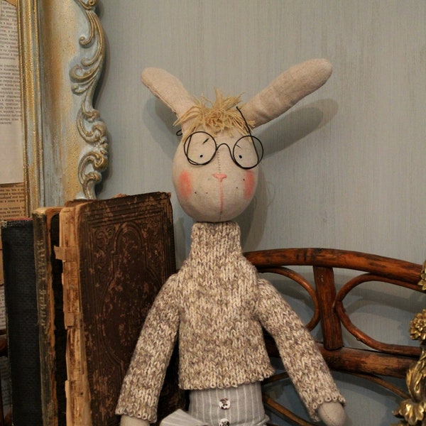 Lapin astucieux dans des verres OOAK Poupée garçon lapin en textile Peluche lièvre fait main Lapin dans des verres Cadeaux ringard Décoration de chambre d'enfant Jouets pour enfants