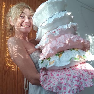 Shabby-chic kussen Roze rond kussen met ruches Romantische bloemenkussens Franse landelijke cottage woondecoratie Meisjes kinderkamer Handgemaakt katoenen kussen