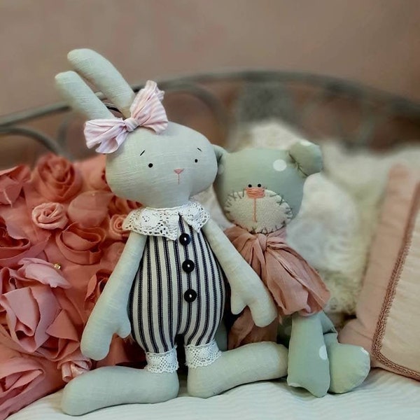 Lapin en textile, pays français, lapin de Pâques, ours en textile, décoration de chambre d'enfant shabby chic, poupée lapin fait main, jouets de style vintage provincial français