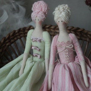 Marie Antoinette dolls Tilda dolls French court doll Textile Handmade doll Baroque style doll Rococo French court style doll Gift for her zdjęcie 2