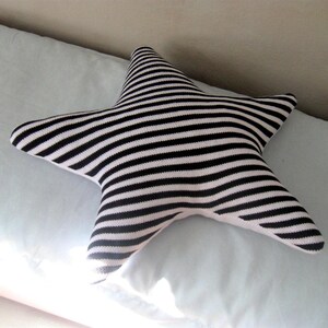 Coastal pillow Star shaped pillow Beach themed home decor Nautical pillow Beach house Floor pillow Handmade Blue throw pillow Beach nursery striped star pillow