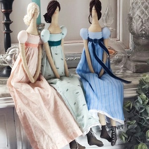 Jane Austen bambola Tilda bambole bambola di stoffa OOAK bambola tessile fatta a mano arredamento Regency cottage inglese orgoglio e pregiudizio bambola di stoffa Austen regalo immagine 10