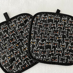 Halloween Hot Pads/Pot Holders, Set of 2 Black Cat Hot Pads, Reversible