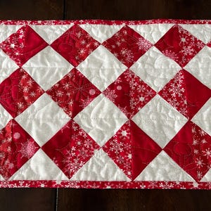 Snowflake Quilted Table Runner: Red & White Winter Decor