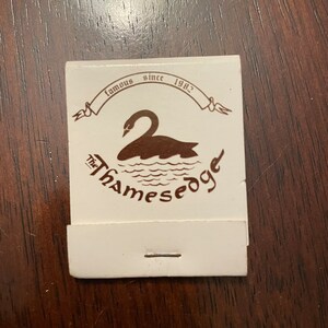 Vintage matchbook, Thamesedge restaurant, Groton, Connecticut, very good condition; never used collectible memorabilia