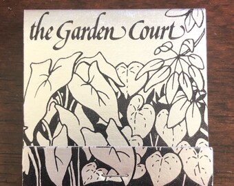 Caja de cerillas vintage de Garden Court - Recuerdos del Sheraton Rolling Green Inn