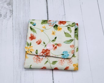 Fabric Wild Flowers Snap Wallet Purse. 3 divided sections Coin Purse