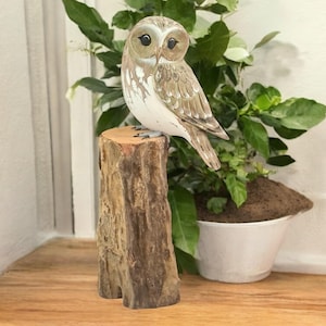 Wooden Carved and Painted OWL on Tree Stump / Fairtrade Ornament Figurine 25cm High / Wood Carving Woodland Birds / Little Brown Owl Gift