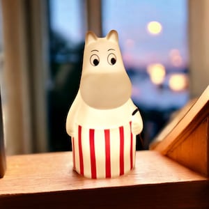 Moomin Mama Character LED Lamp with USB Port - Quirky and Charming Night Light - Children's Room Light