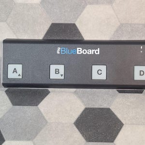 Contrôleur de pédalier MIDI iRig BlueBoard IK Multimedia