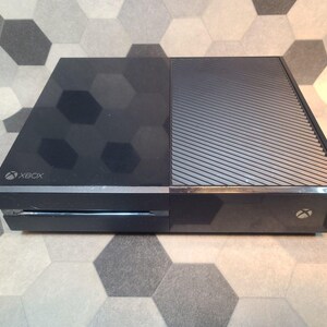 Xbox One Console 500 GB Console - Does Not Turn On - For Parts or Repair
