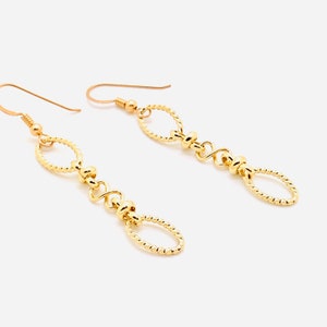 Verdreht, Kette, GoldKette, Kette Ohrringe, Gold Kette Ohrringe, einfache Ohrringe, Strumpf Stuffer, Geschenk für sie, Gold Schmuck, Kette Schmuck, Büro