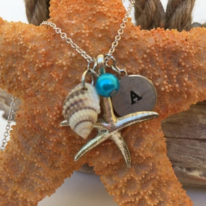 Colar de letras personalizadas, colar de estrela do mar prateado, colar de estrela do mar, colar de concha, colar de carimbo de carta, colar de praia, colar de verão